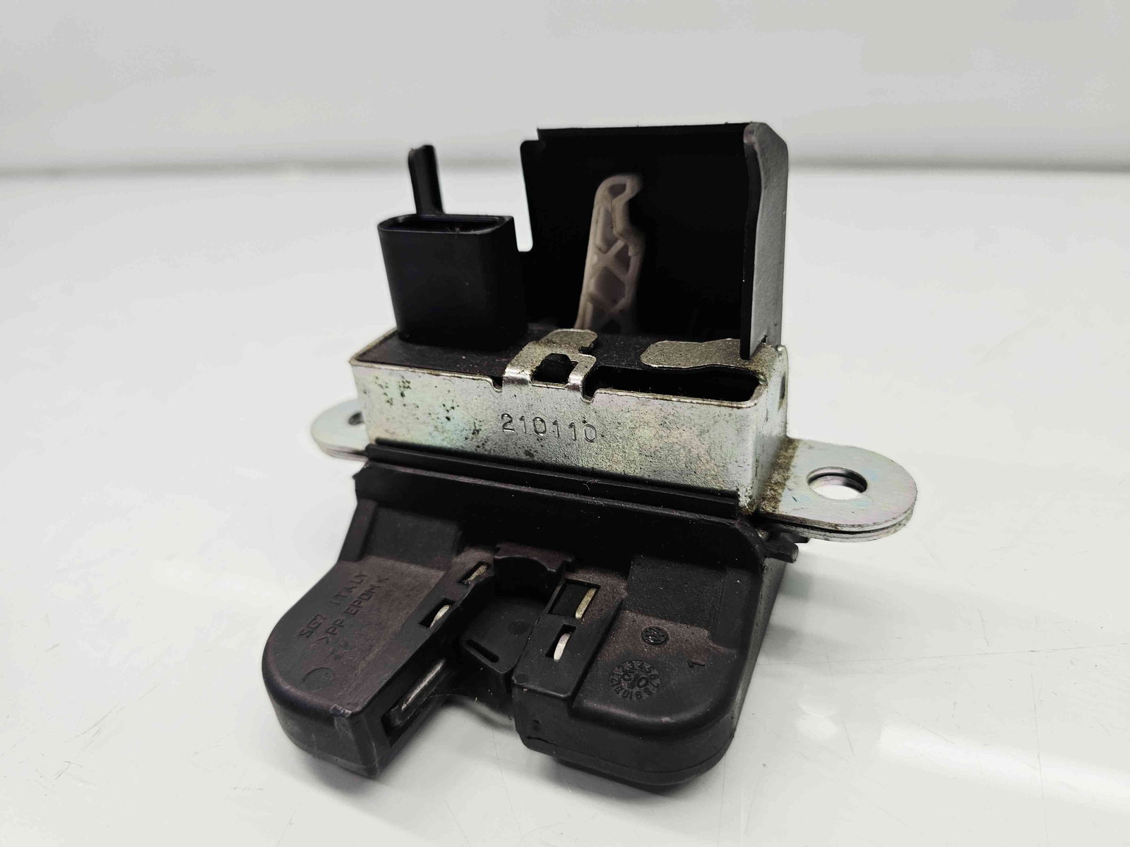 Broasca haion Volkswagen Golf 6 (5K1) GTD [Fabr 2009-2013] - imagine 3