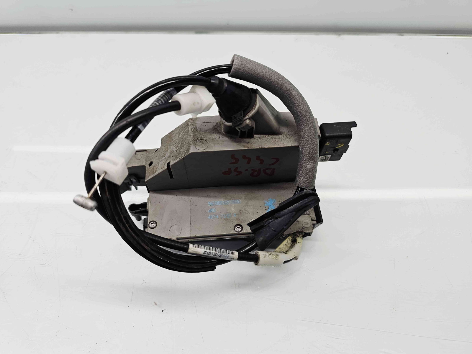 Broasca usa dreapta spate Peugeot 2008 [Fabr 2013-prezent] - imagine 1