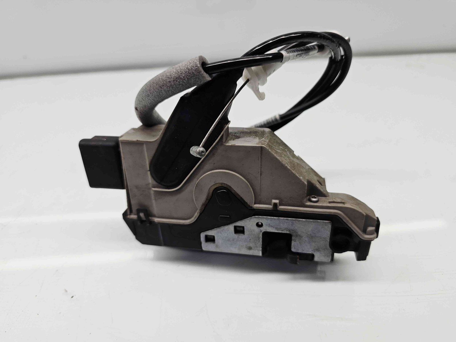 Broasca usa dreapta spate Peugeot 2008 [Fabr 2013-prezent] - imagine 2