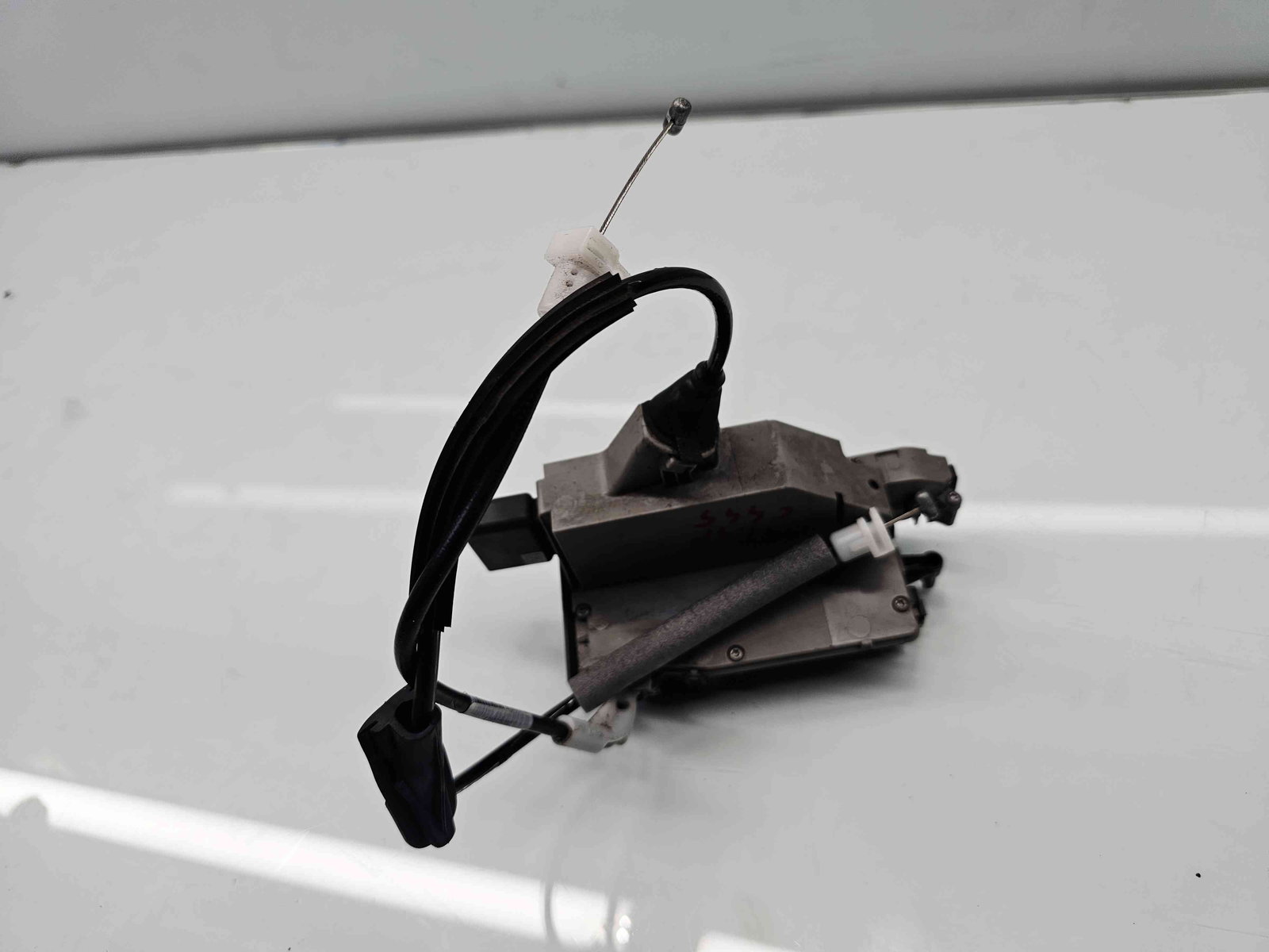 Broasca usa stanga spate Peugeot 2008 [Fabr 2013-prezent] - imagine 4