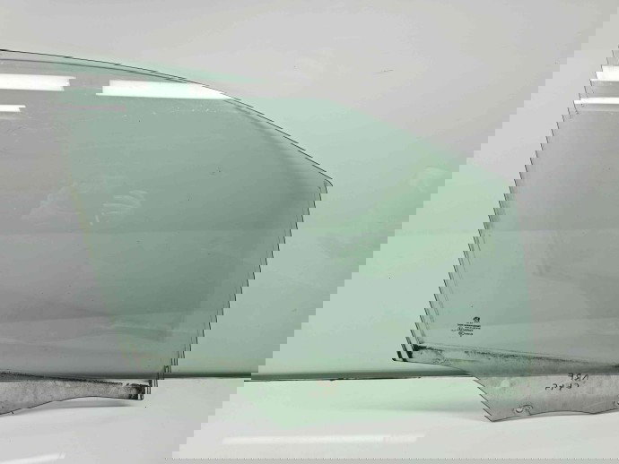 Geam usa dreapta fata Peugeot 2008 [Fabr 2013-prezent]