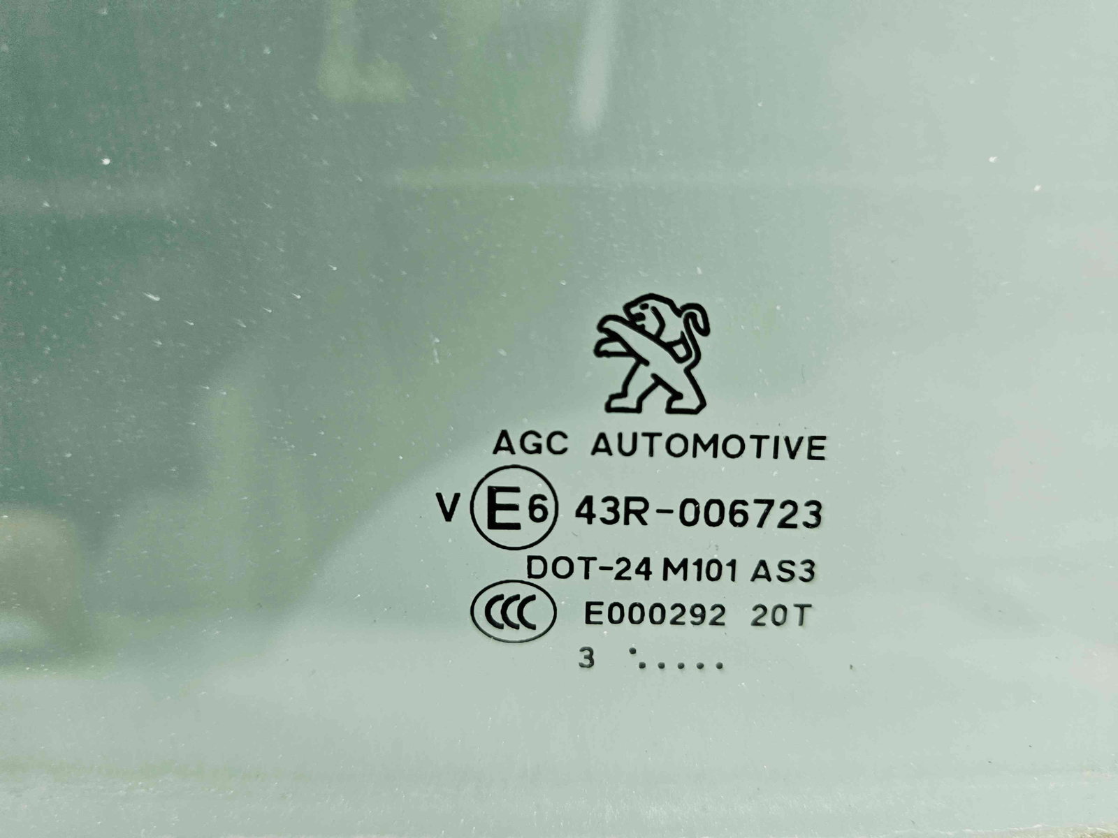 Geam usa dreapta spate Peugeot 2008 [Fabr 2013-prezent] - imagine 2