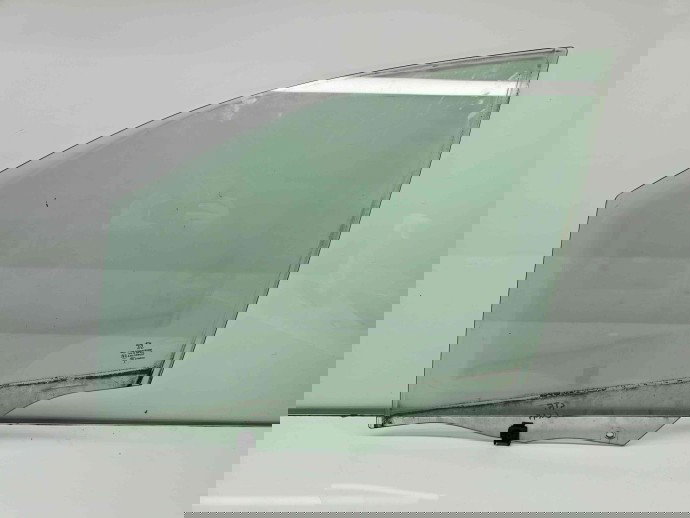 Geam usa stanga fata Peugeot 2008 [Fabr 2013-prezent]