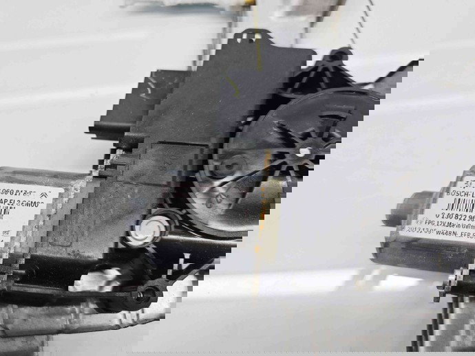 Macara electrica geam dreapta fata Peugeot 2008 [Fabr 2013-prezent]