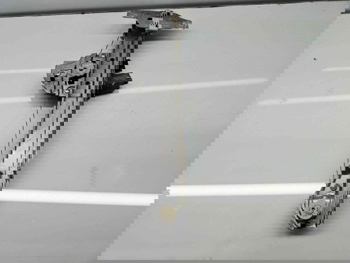 Macara electrica geam dreapta fata Peugeot 2008 [Fabr 2013-prezent]