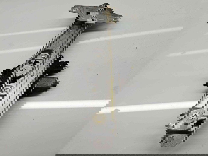 Macara electrica geam dreapta spate Peugeot 2008 [Fabr 2013-prezent]