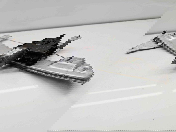 Macara electrica geam stanga fata Peugeot 2008 [Fabr 2013-prezent]