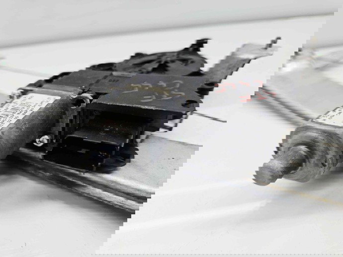 Macara electrica geam stanga fata Peugeot 2008 [Fabr 2013-prezent]