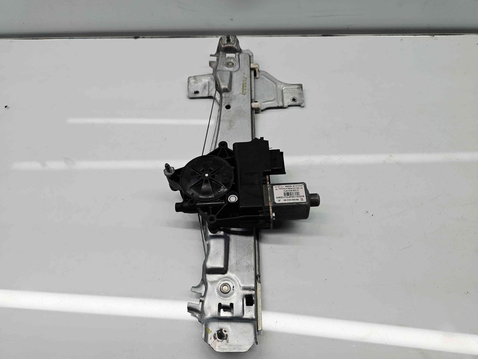 Macara electrica geam stanga spate Peugeot 2008 [Fabr 2013-prezent] - imagine 2