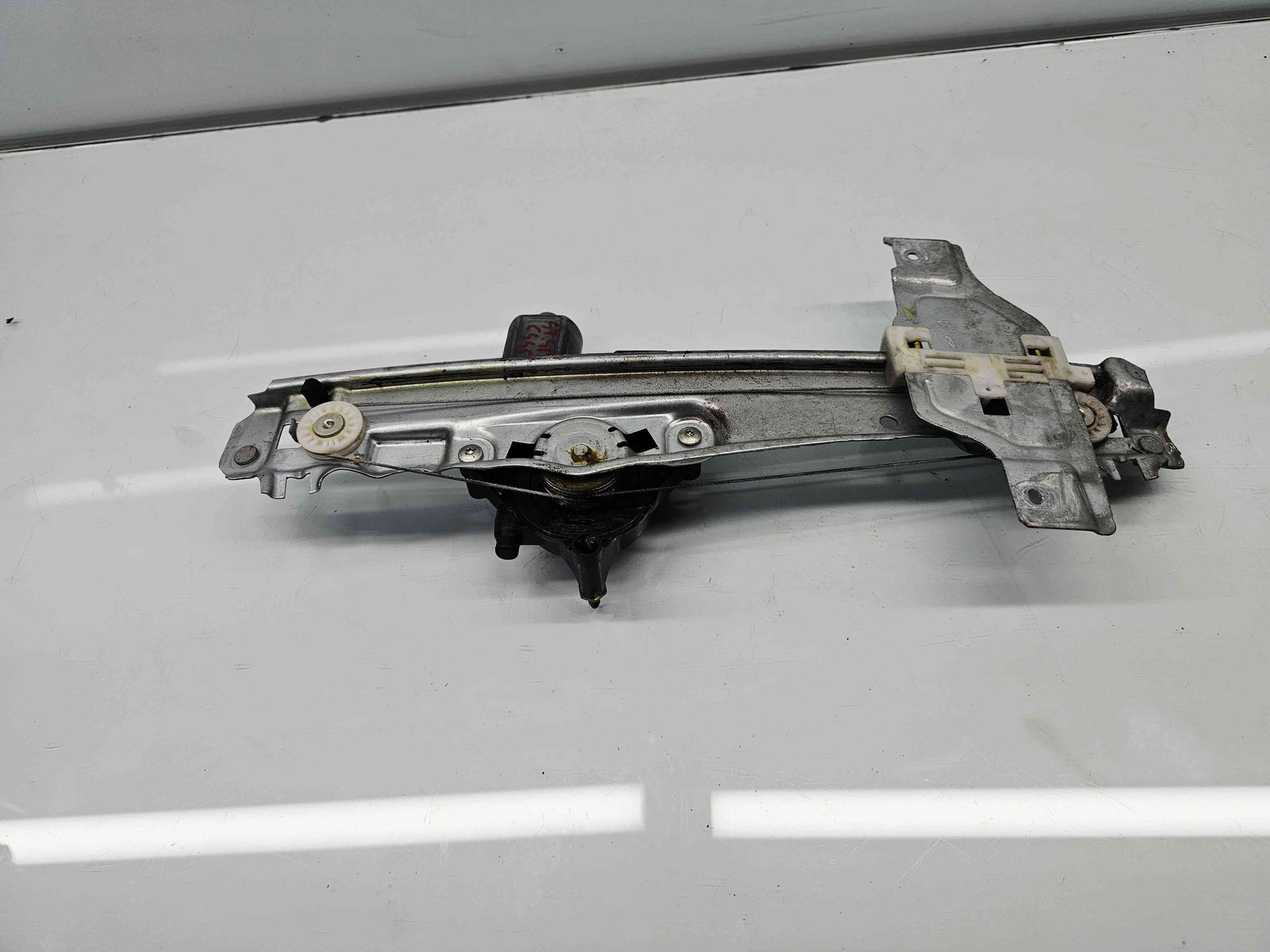 Macara electrica geam stanga spate Peugeot 2008 [Fabr 2013-prezent] - imagine 5