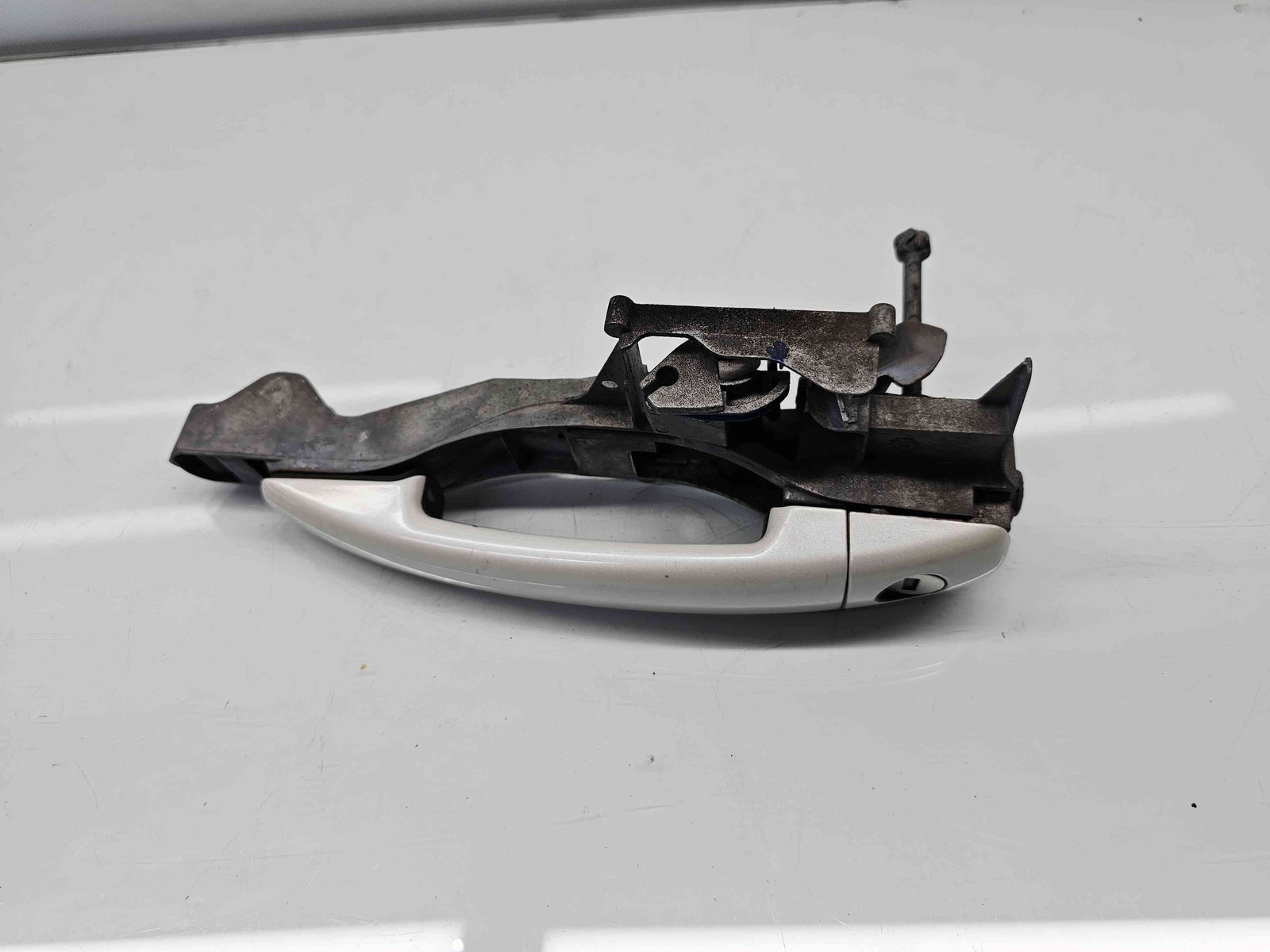 Maner usa stanga fata Peugeot 2008 [Fabr 2013-prezent] - imagine 1