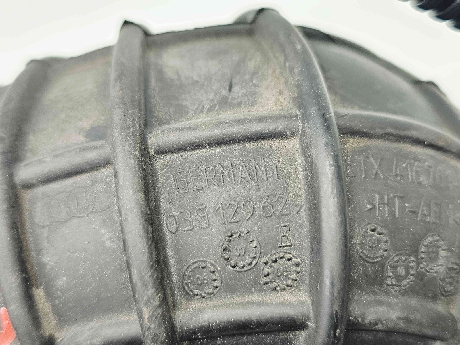 Tub admisie aer Audi A5 Sportback (8TA) Facelift [Fabr 2009-2015] 03G129629 2.0 TDI CGLC 130KW / 177CP - imagine 4