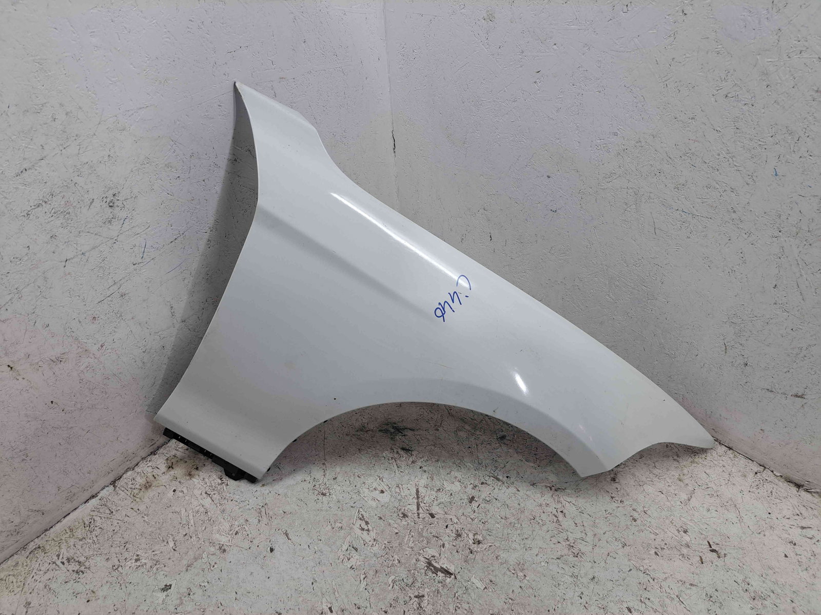 Aripa dreapta fata Bmw 1 (F21) [Fabr 2012-2017] 300 Alpinweiss III