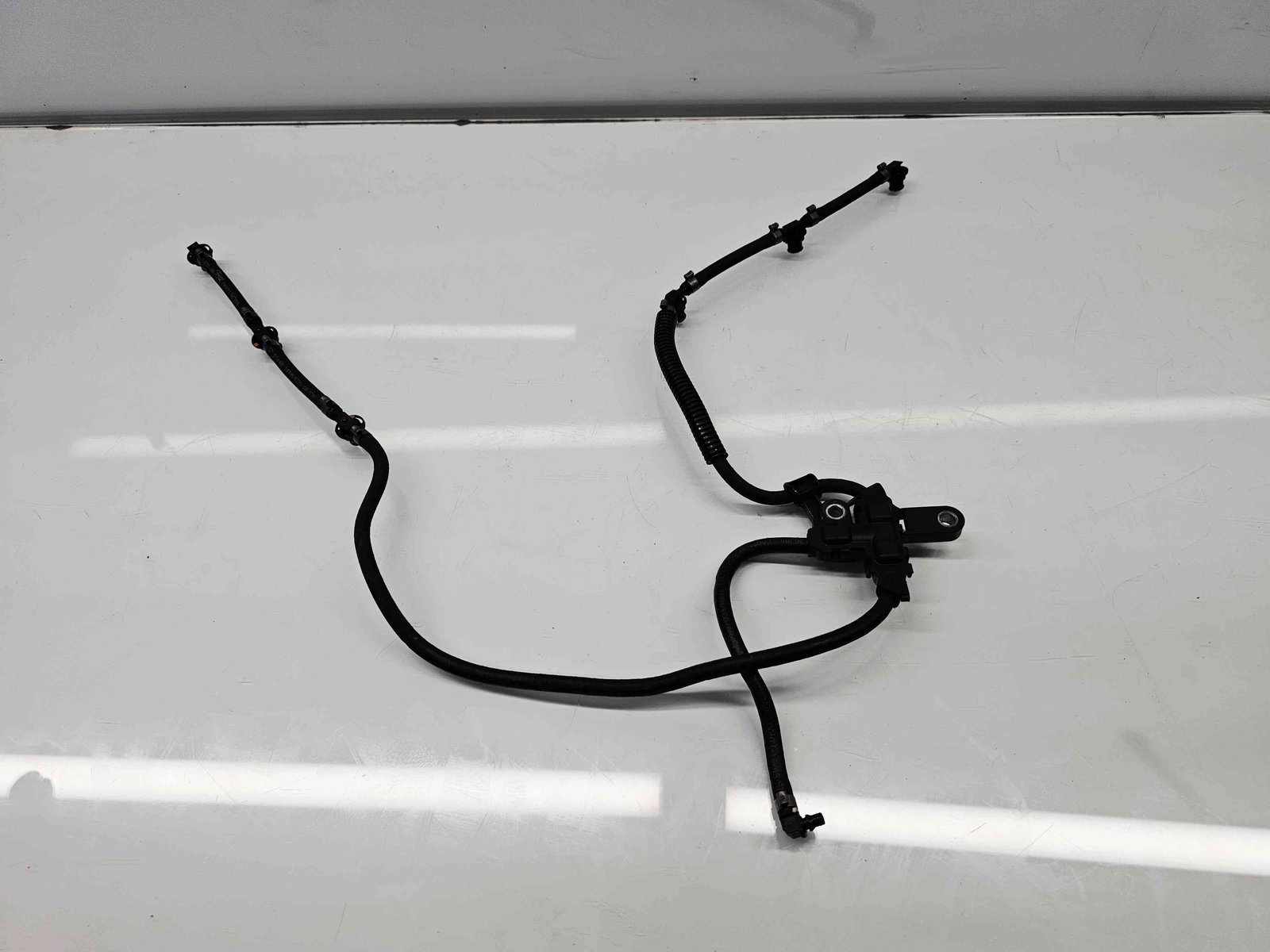 Conducta retur injectoare Mercedes Clasa E (W211) [Fabr 2002-2009] OEM 3.0 CDI 642920 165KW / 224CP - imagine 1