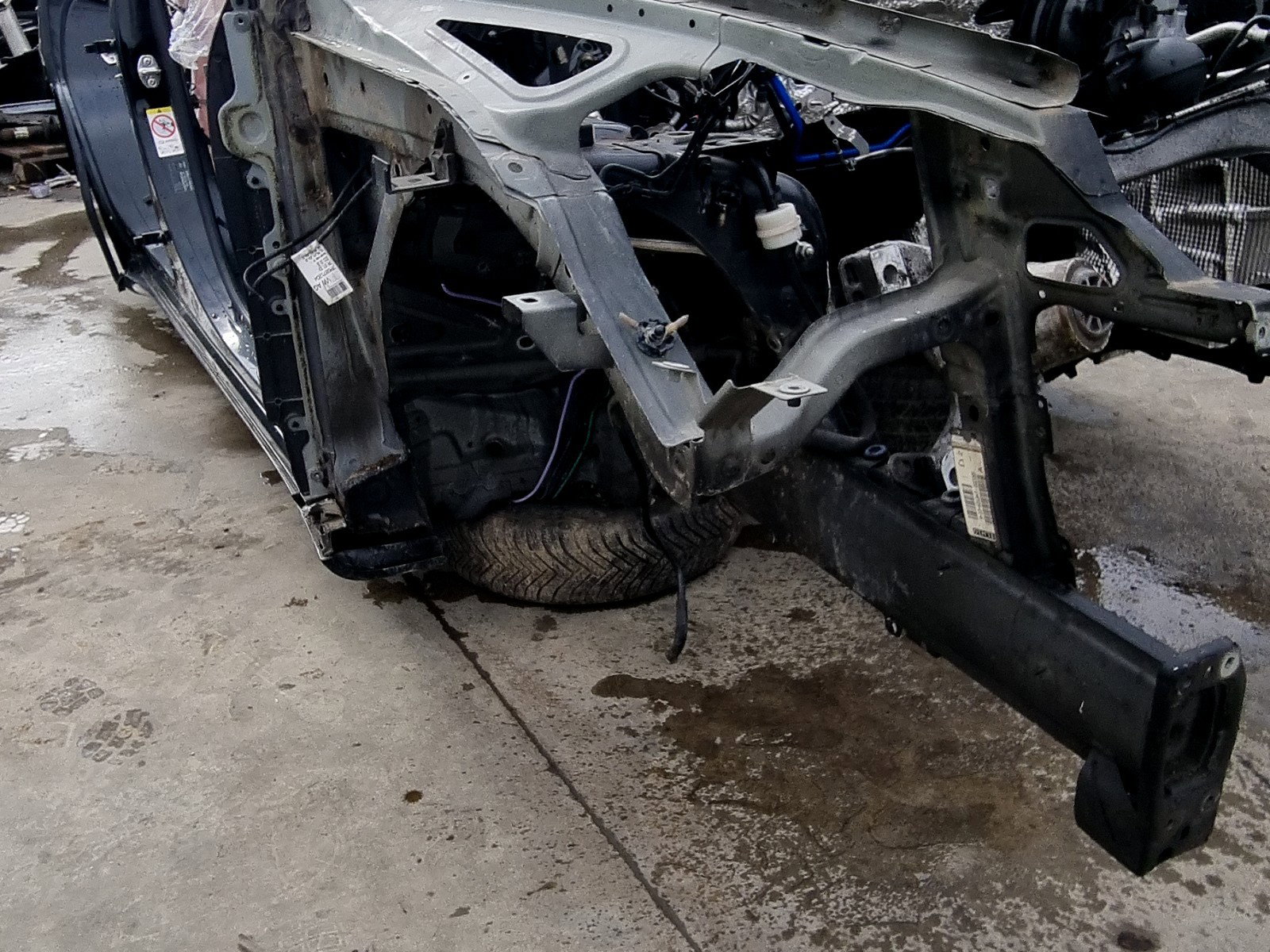 Lonjeron dreapta PORSCHE Cayenne (92A) [Fabr 2010-2017] 3.0 TDI CRCA 180KW / 245CP - imagine 3