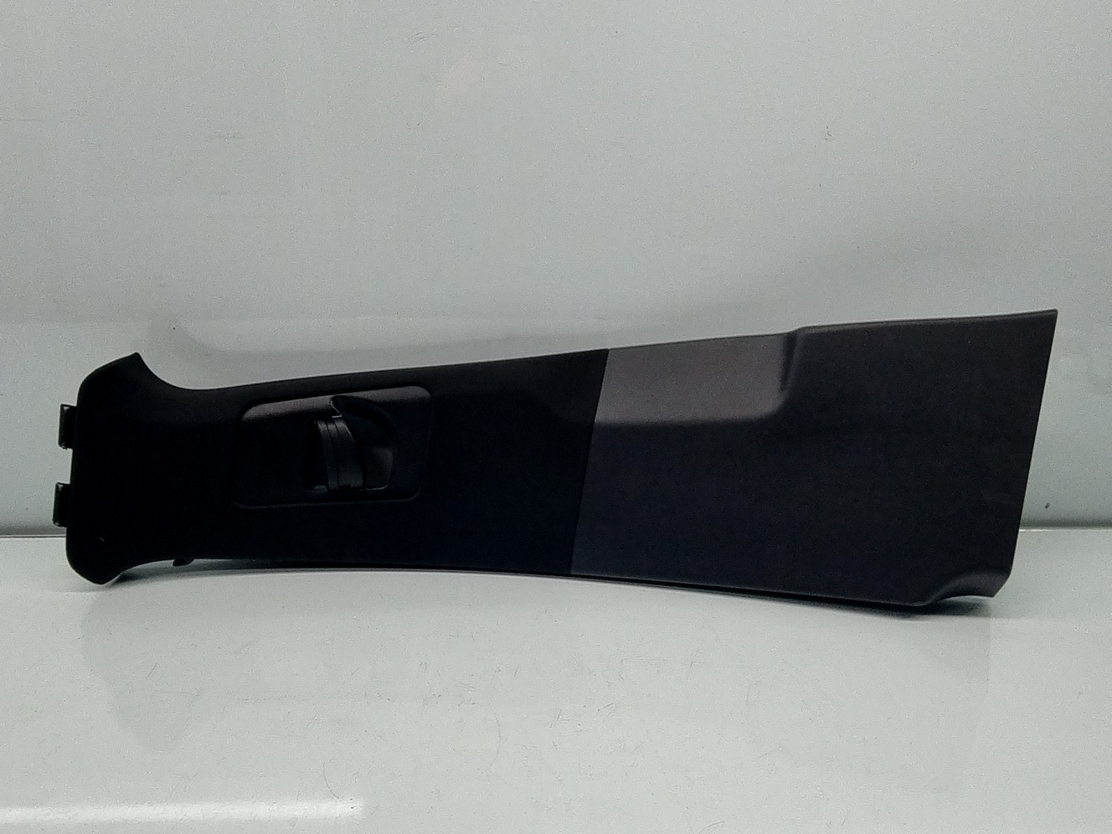 Ornament stalp stanga PORSCHE Cayenne (92A) [Fabr 2010-2017] 7P5867239 3.0 TDI CRCA 180KW / 245CP - imagine 1