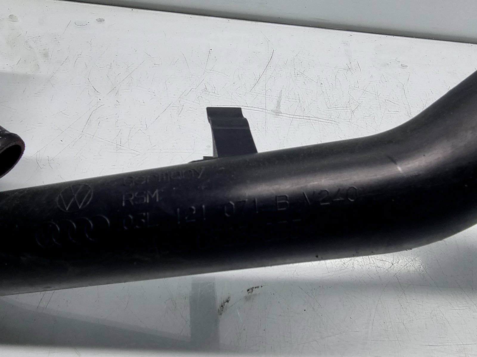 Furtun apa AUDI A6 (4G2, C7) [Fabr 2012-2017] 03L121071B 2.0 TDI CGLC 130 KW / 177 CP - imagine 2