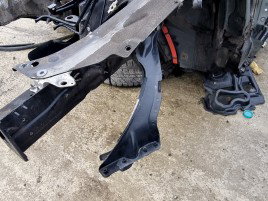 Suport aripa stanga fata AUDI A6 (4G2, C7) [Fabr 2012-2017] 4G0805815 2.0 TDI CGLC 130 KW / 177 CP