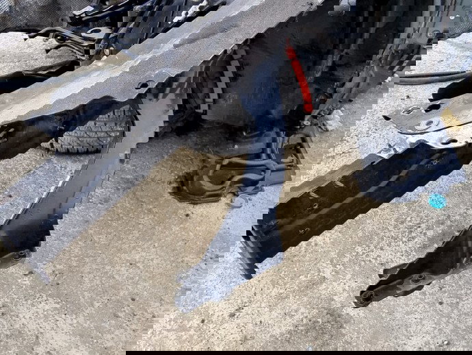 Suport aripa stanga fata AUDI A6 (4G2, C7) [Fabr 2012-2017] 4G0805815 2.0 TDI CGLC 130 KW / 177 CP