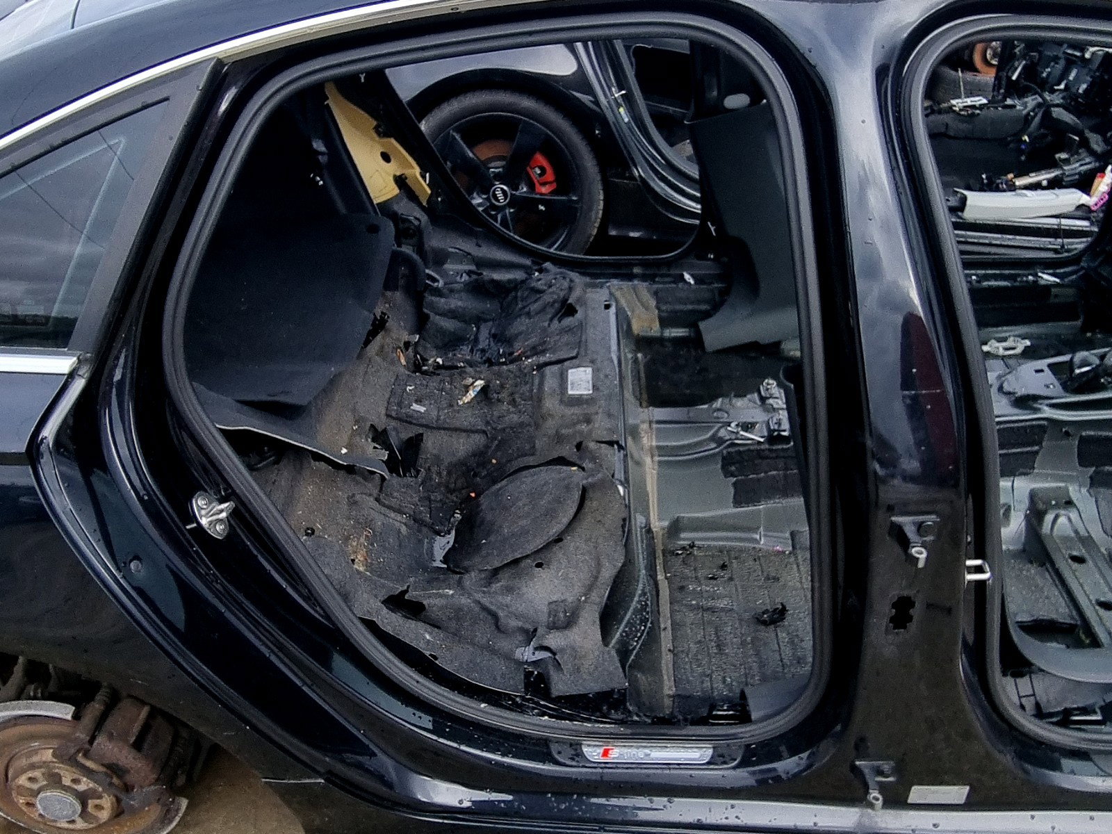 Cheder usa dreapta spate AUDI A6 (4G2, C7) [Fabr 2012-2017] 2.0 TDI CGLC 130 KW / 177 CP