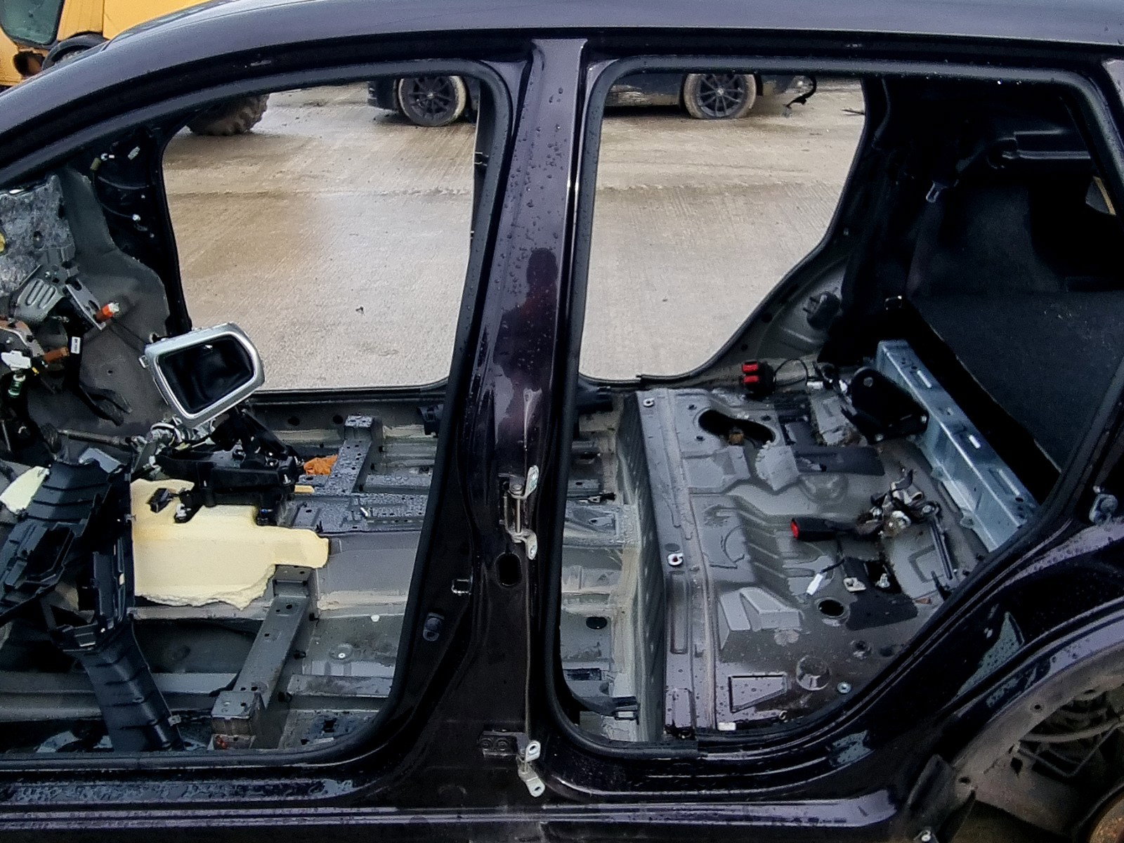 Stalp stanga spate Nissan Qashqai (2) [Fabr 2013-2017] 1.5 DCI K9K 81KW / 110CP