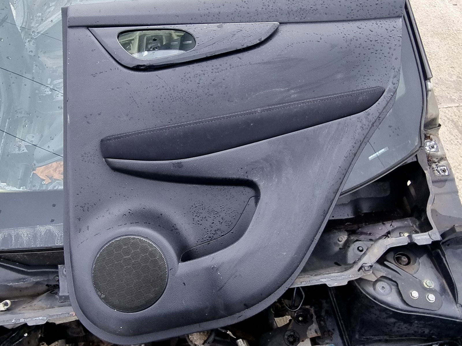 Tapiterie usa dreapta spate Nissan Qashqai (2) [Fabr 2013-2017] 1.5 DCI K9K 81KW / 110CP