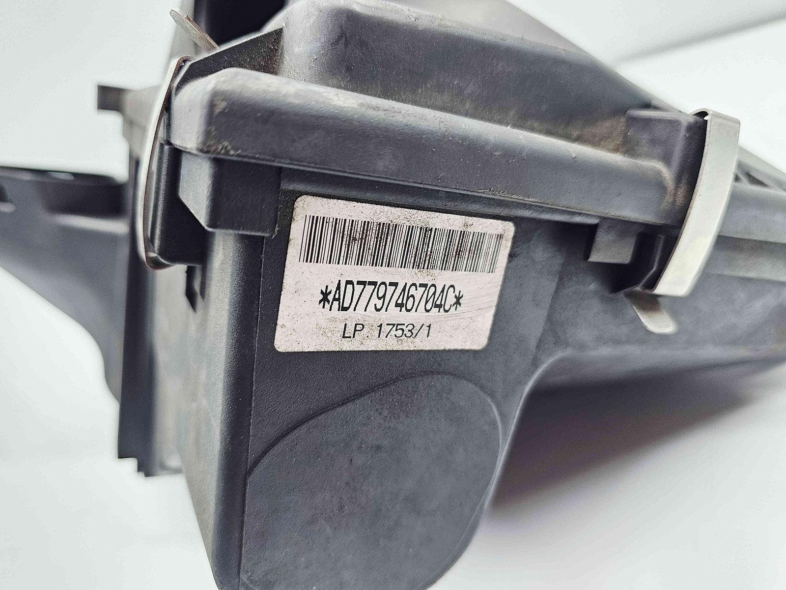 Carcasa filtru aer Bmw 3 (E90) Facelift [Fabr 2005-2011] 7797467 2.0 N47D 105KW / 143CP - imagine 2