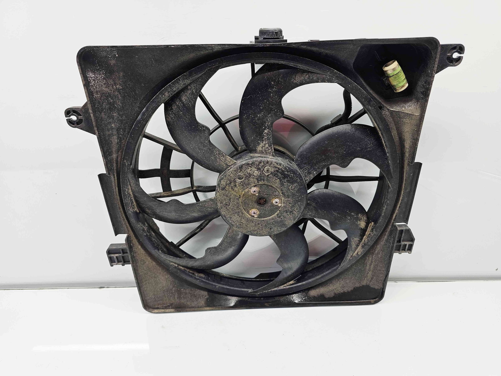 Electroventilator Hyundai i40 Wagon [Fabr 2012-2019] OEM 1.7 CRDI D4FD 100KW / 136CP - imagine 3