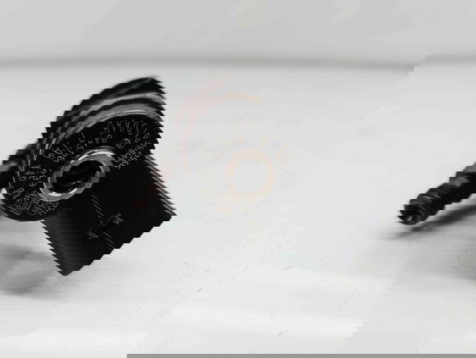 Injector Bmw 3 (E90) Facelift [Fabr 2005-2011] 7798446 2.0 N47D 105KW / 143CP