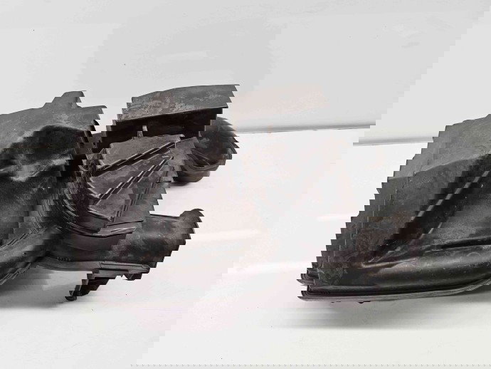 Rezonator aer Renault Megane 3 (B95) [Fabr 2008-2016] 8200971790 1.6 Benz K4M858 81KW / 110CP