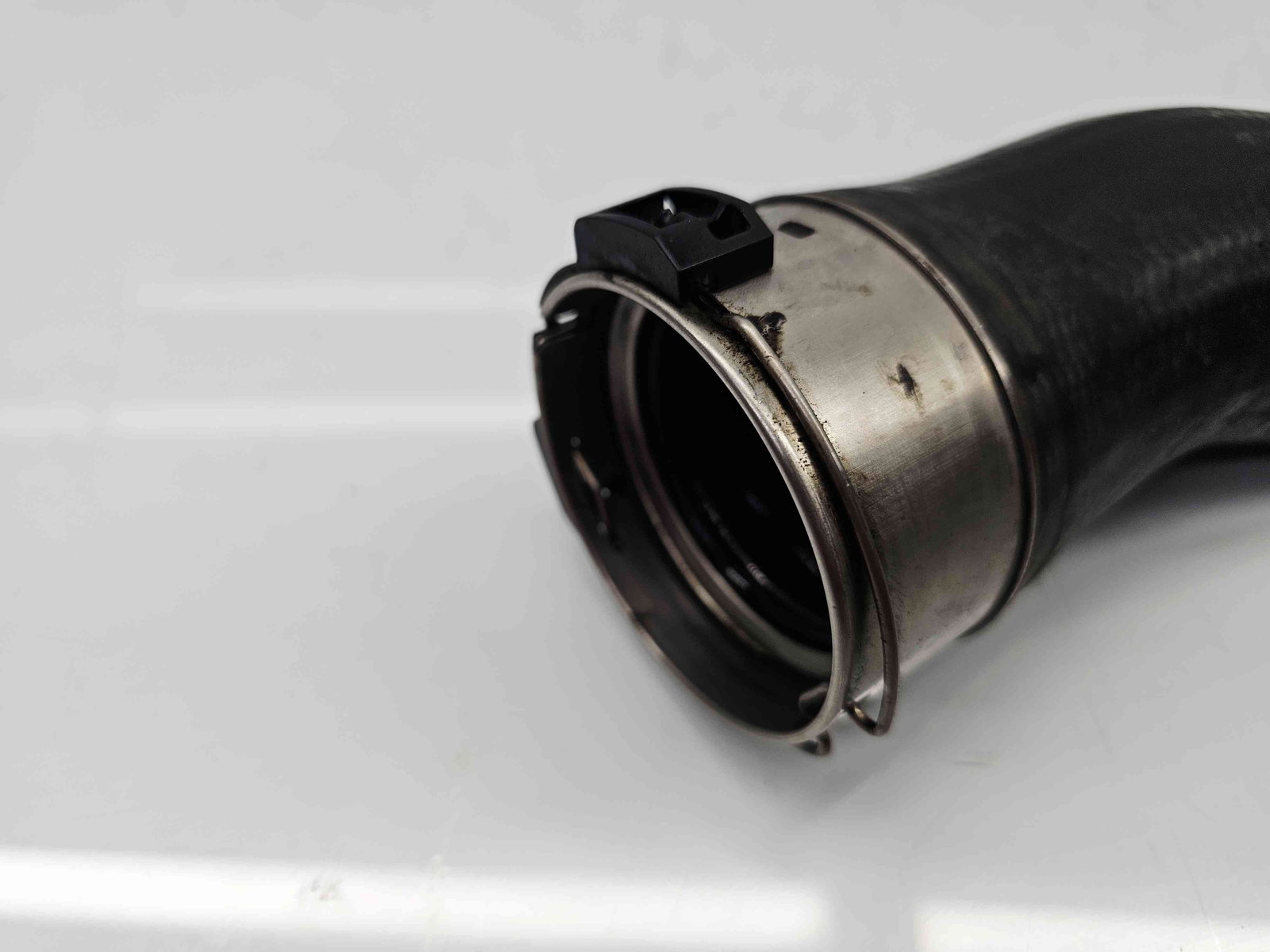 Tub intercooler Bmw 1 (F21) [Fabr 2012-2017] OEM 2.0 N47D 85KW / 115CP - imagine 2