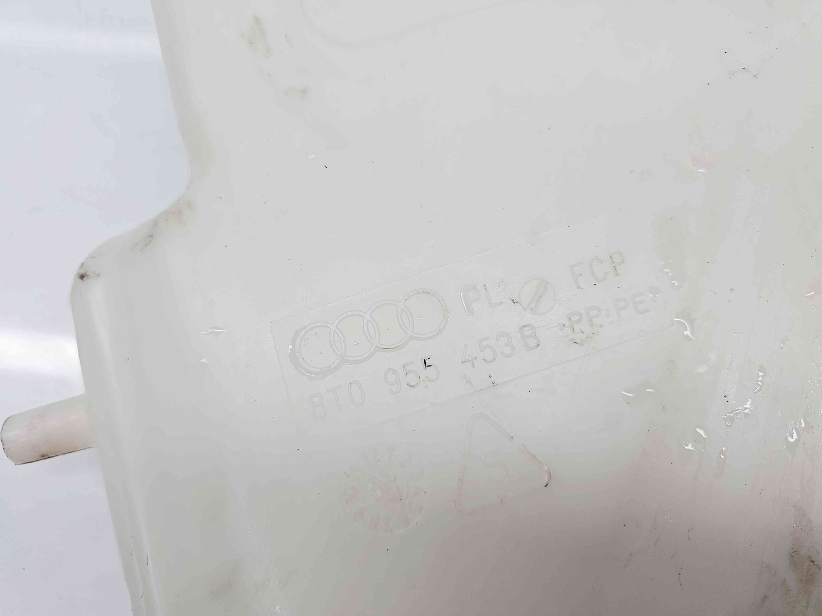 Vas lichid parbriz Audi A5 Sportback (8TA) Facelift [Fabr 2009-2015] 8T0955453B - imagine 2