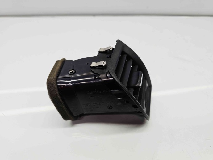  Grila aerisire stanga Skoda Fabia 2 (5J, 542) [Fabr 2007-2014] 5J0819702