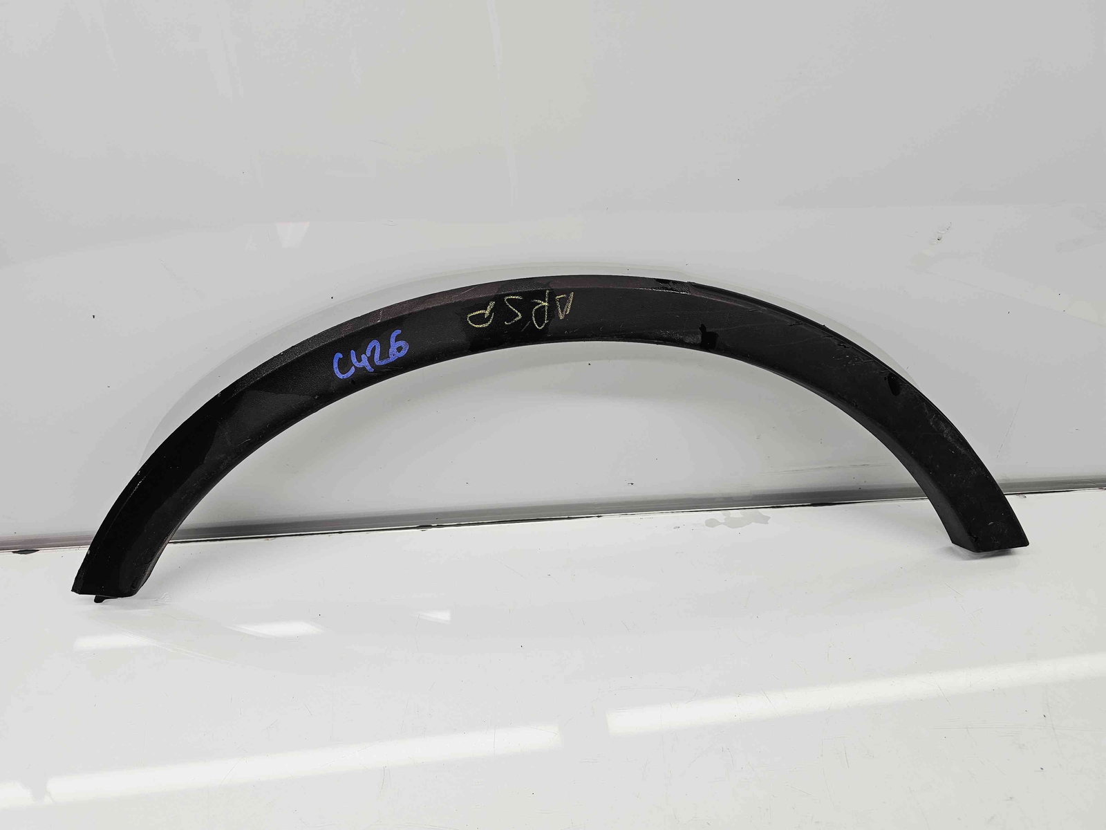 Ornament aripa dreapta spate Opel Mokka [Fabr 2012-2019] 95164507 - imagine 1