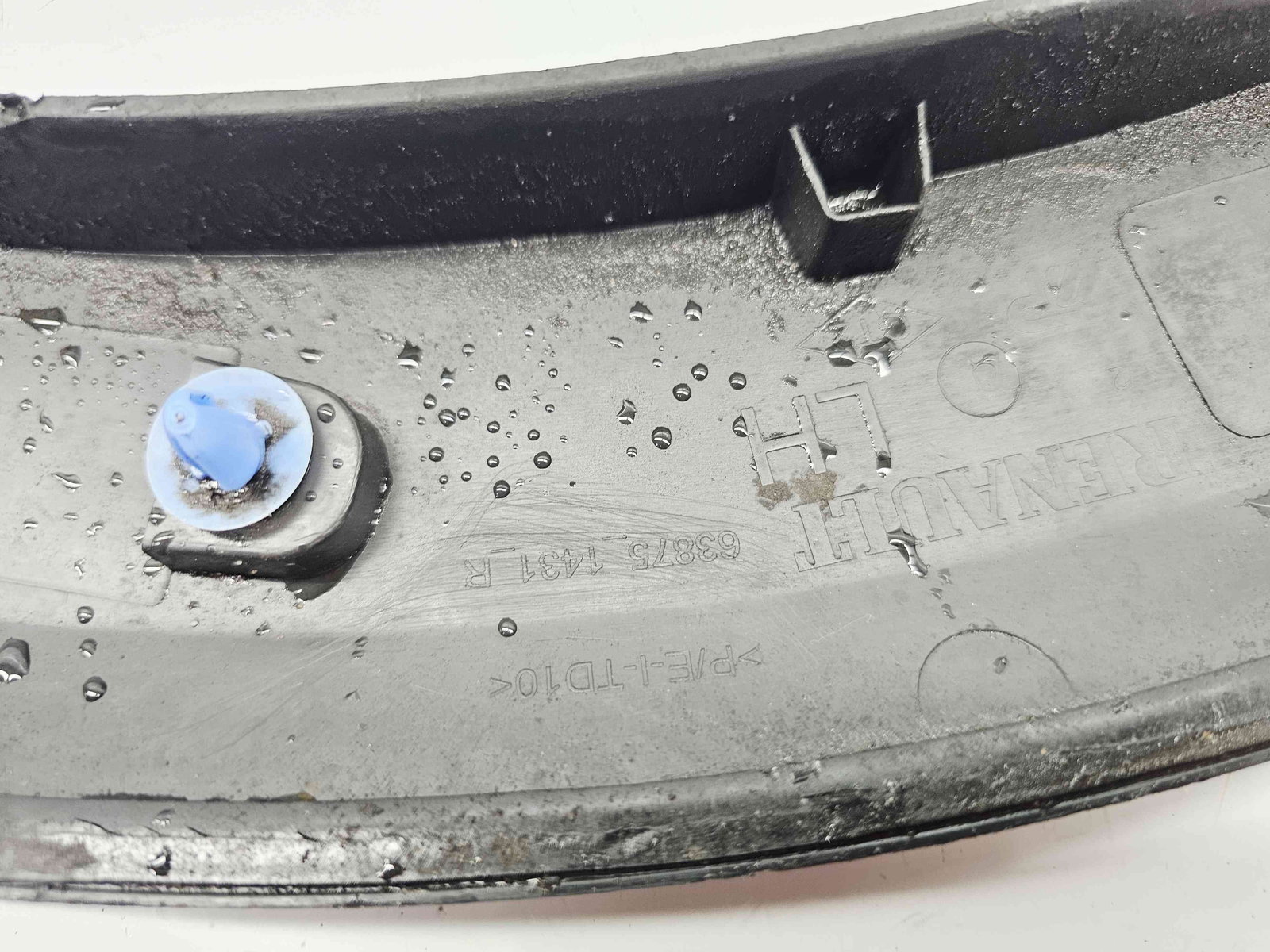 Ornament aripa stanga fata Dacia Sandero 2 [Fabr 2012-prezent] 638751431R - imagine 3