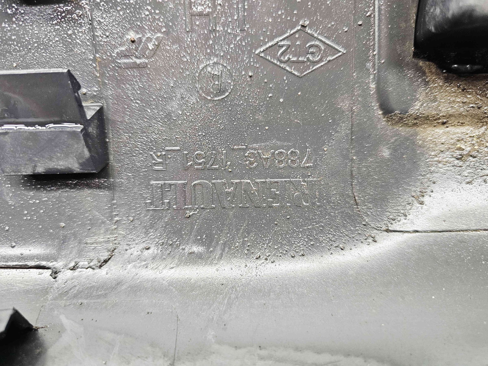 Ornament aripa stanga spate Dacia Sandero 2 [Fabr 2012-prezent] 788A31751R - imagine 3