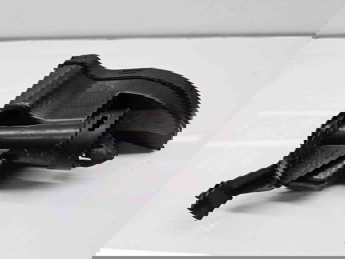 Rezonator aer Citroen DS3 [Fabr 2009-2015] 9682647680 1.6 HDI DV6DTED 68KW / 92CP