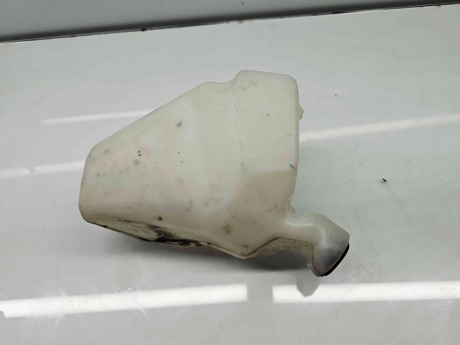 Vas lichid parbriz Peugeot 2008 [Fabr 2013-prezent] 968398868000 - imagine 5