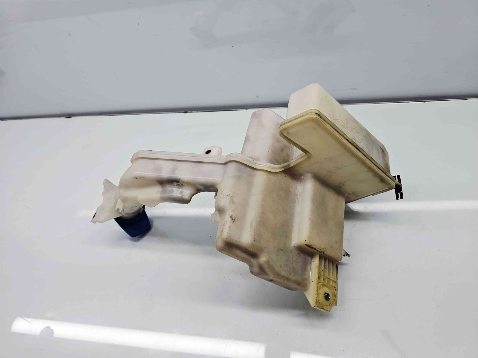 Vas lichid parbriz Volkswagen Passat B7 (362) [Fabr 2010-2014] 3AA955453G - imagine 4