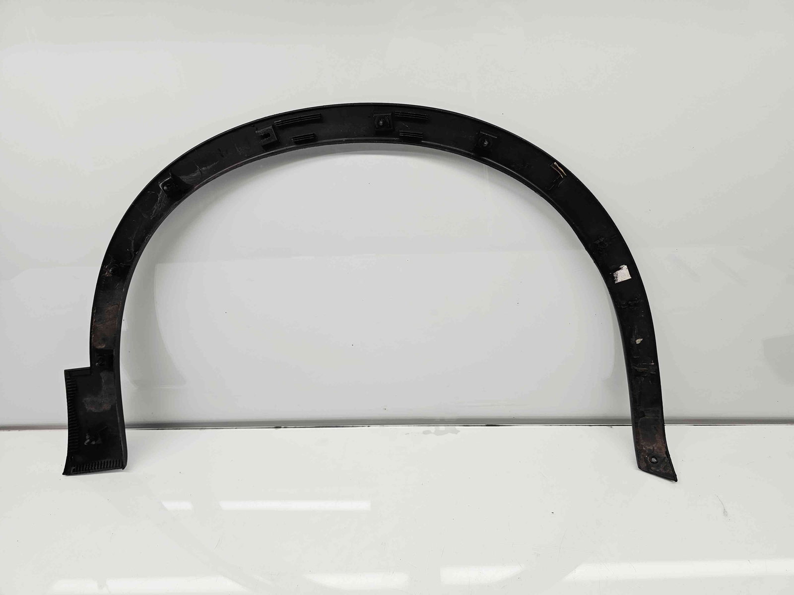 Ornament aripa stanga fata Nissan Qashqai Facelift (2) [Fabr 2009-2013] 63811BR01A - imagine 2