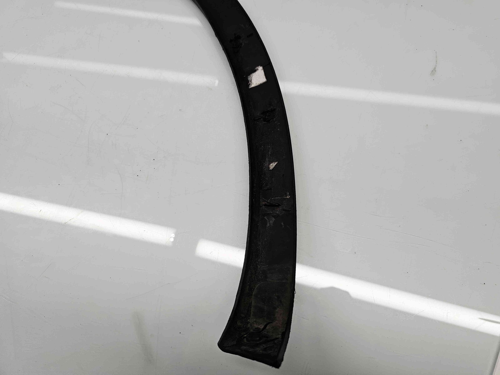 Ornament aripa stanga fata Nissan Qashqai Facelift (2) [Fabr 2009-2013] 63811BR01A - imagine 3