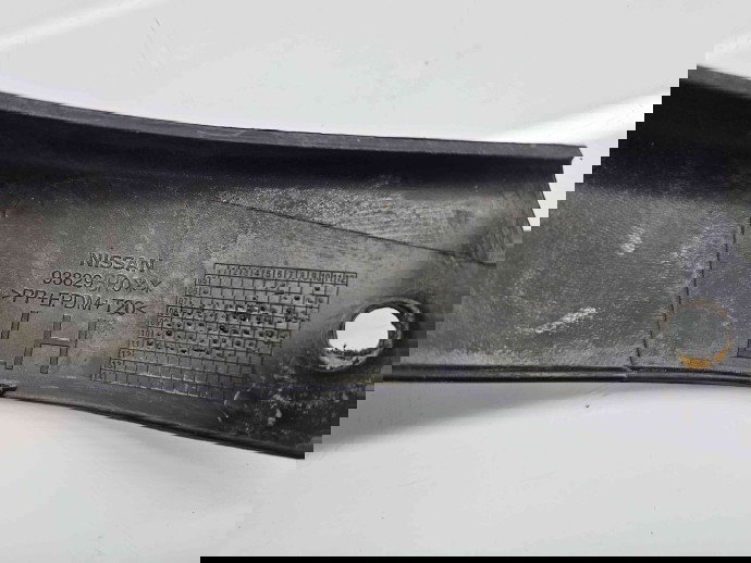 Ornament aripa stanga spate Nissan Qashqai Facelift (2) [Fabr 2009-2013] 93829BR0