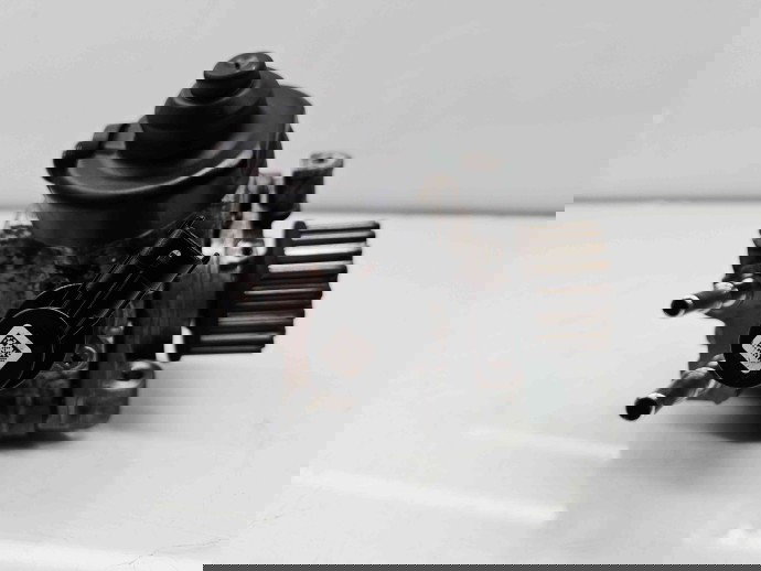 Pompa inalta presiune Renault Captur (X87) [Fabr 2013-2017] 167007358R 1.5 dCi K9K608 66KW / 90CP