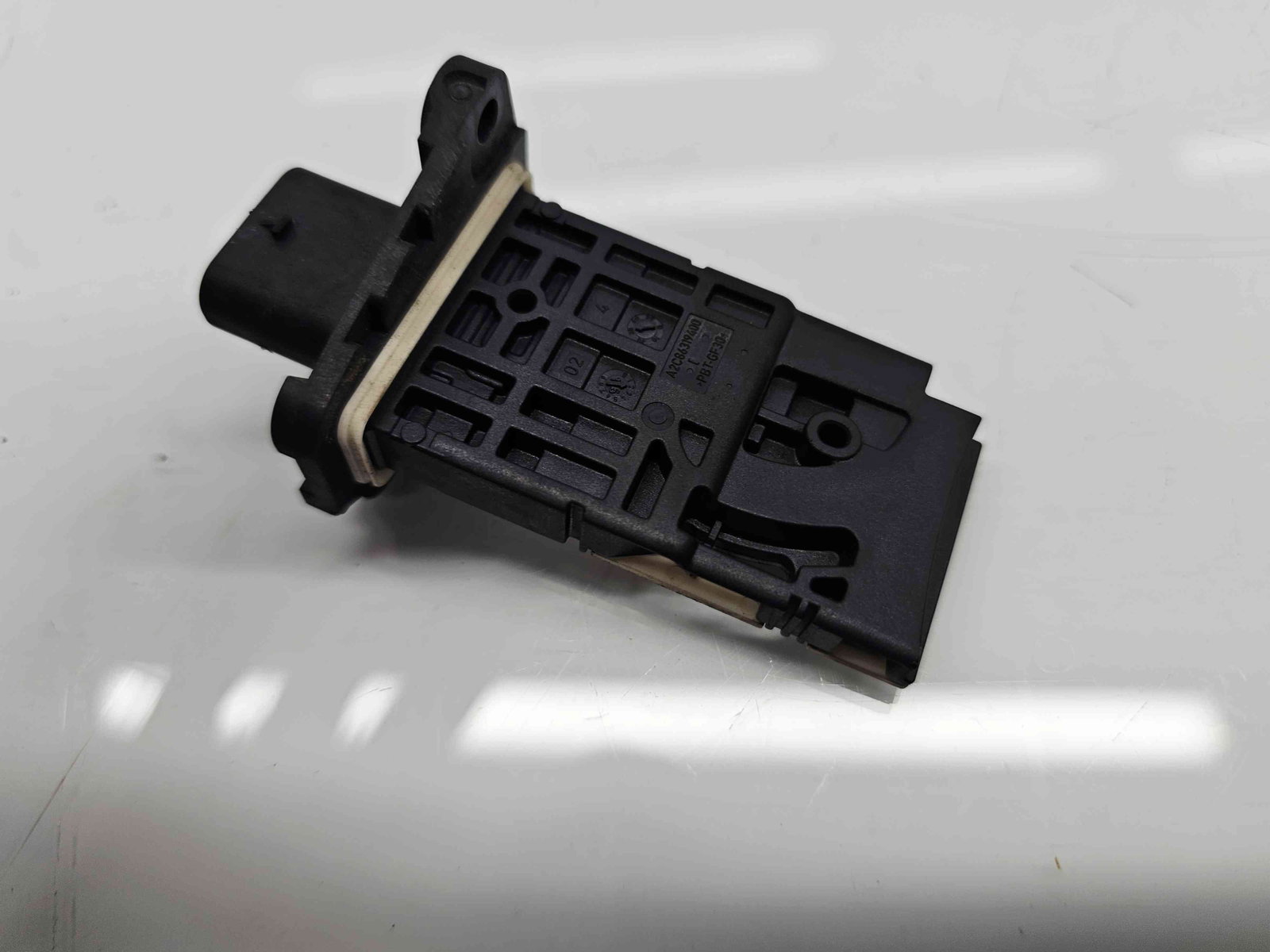 Senzor debitmetru aer Ford Fiesta 6 facelift [Fabr 2008-2019] CA61-12B579-AA 1.5 TDCI UGJC 70KW / 95CP - imagine 4