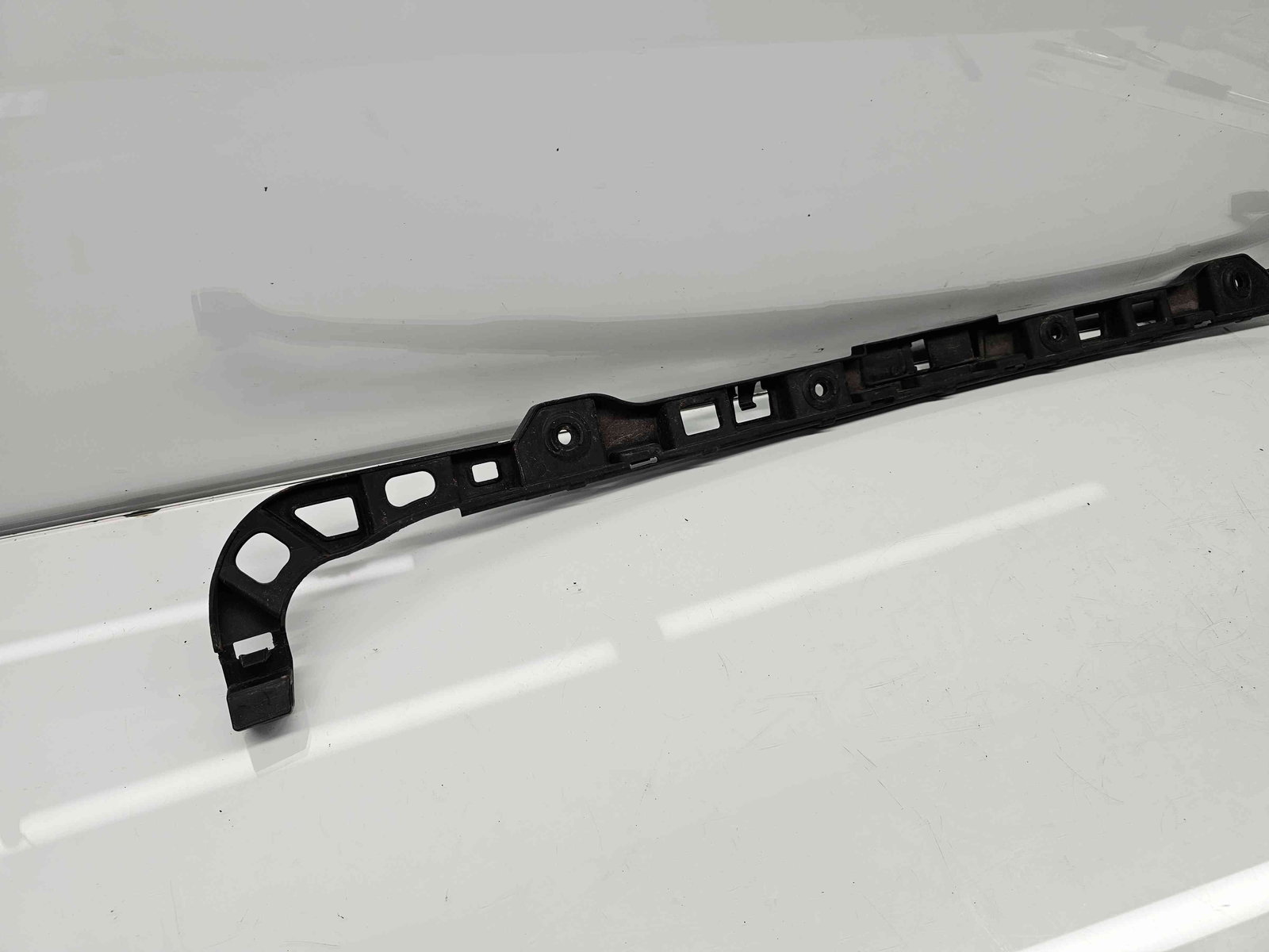 Suport central bara spate Volkswagen Golf 6 (5K1) [Fabr 2009-2013] 5K6807863 - imagine 4