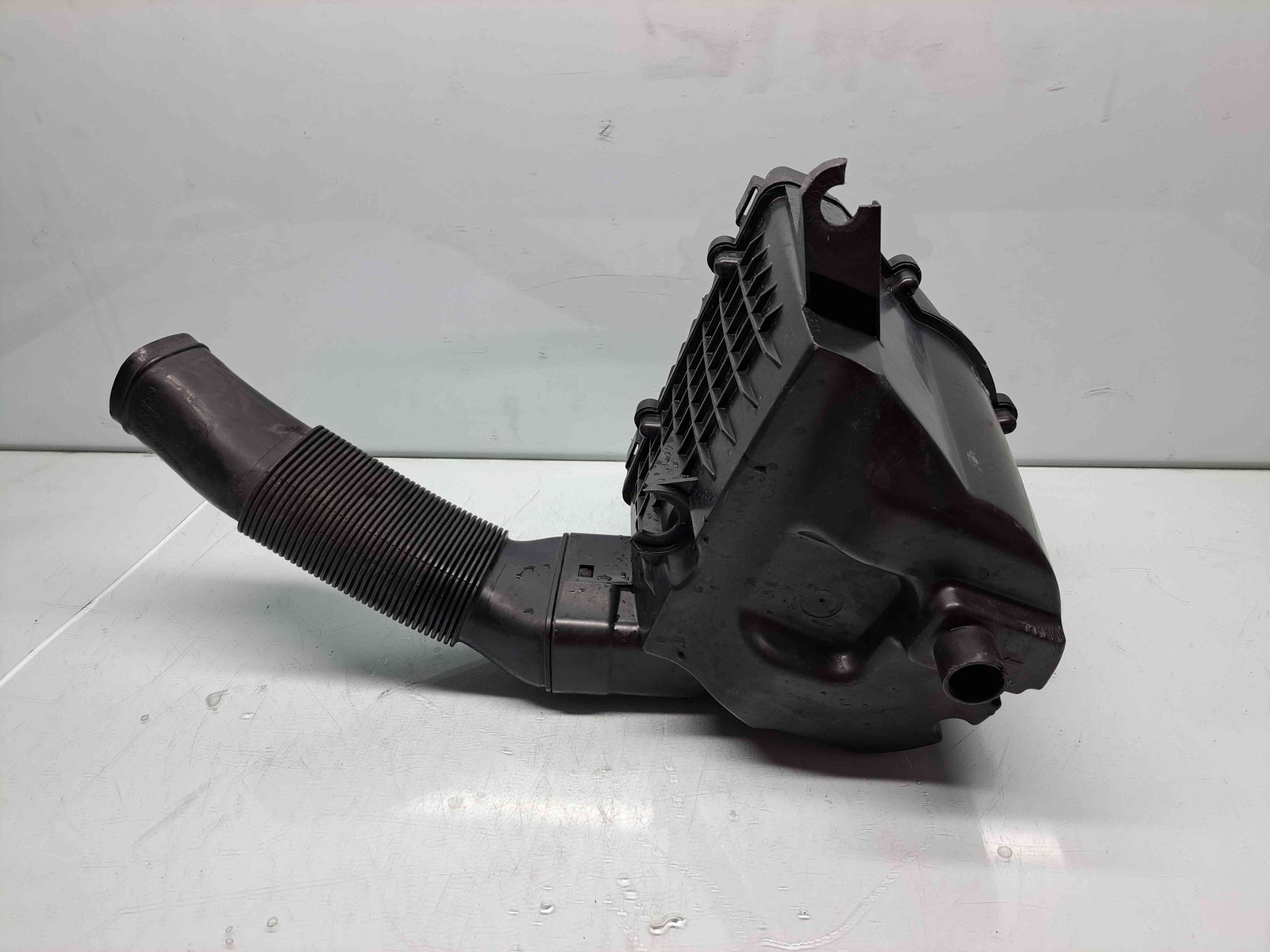 Carcasa filtru aer Seat Toledo 4 (KG3) [Fabr 2012-2018] 6R0129601C 1.6 TDI CAYC 77KW / 105CP - imagine 3