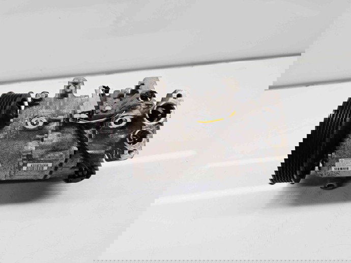 Compresor clima Renault Megane 3 (B95) [Fabr 2008-2016] 8200939386 1.6 Benz K4M858 81KW / 110CP