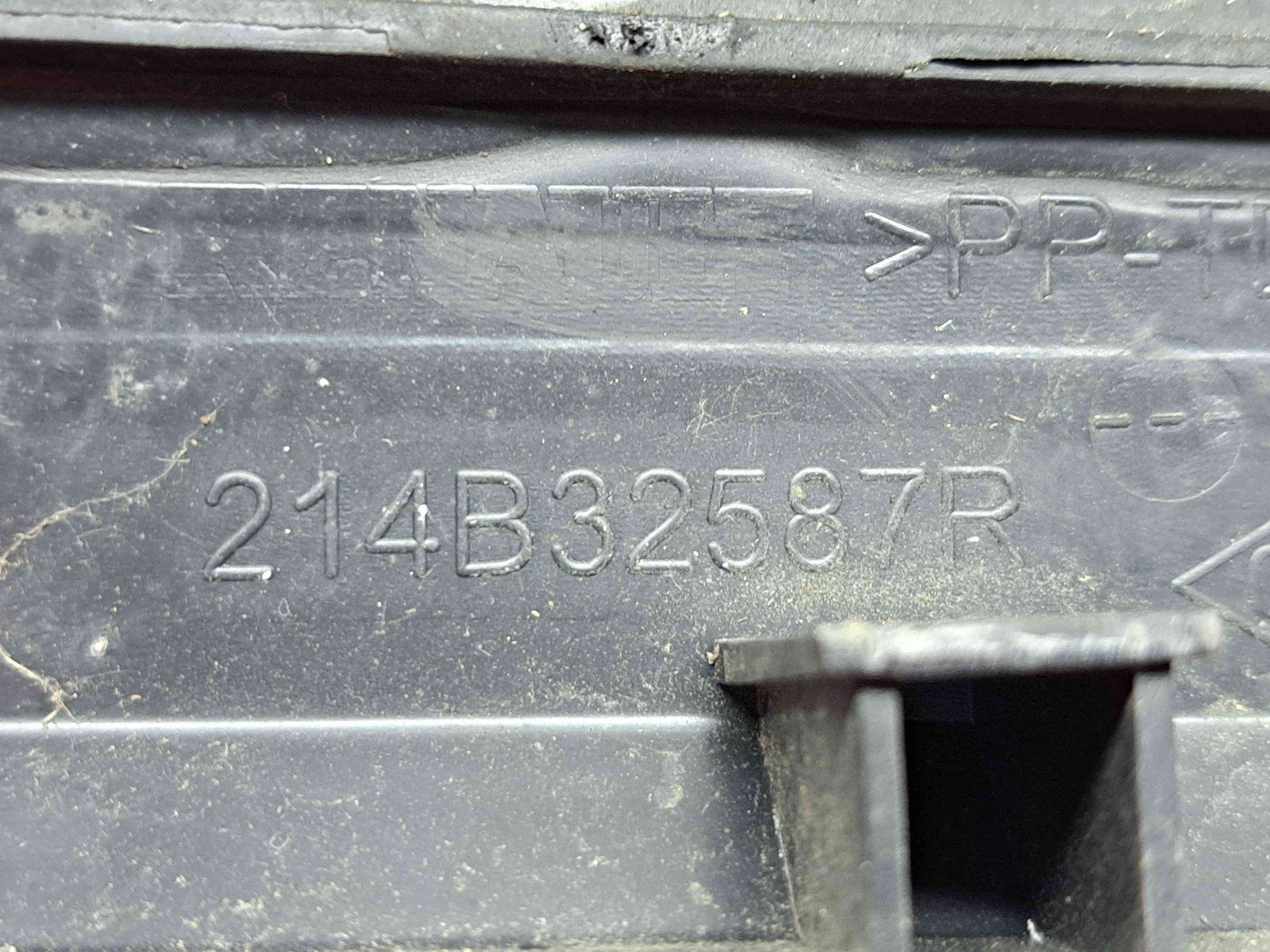 Deflector aer Renault Captur (X87) [Fabr 2013-2017] 214B32587R - imagine 4