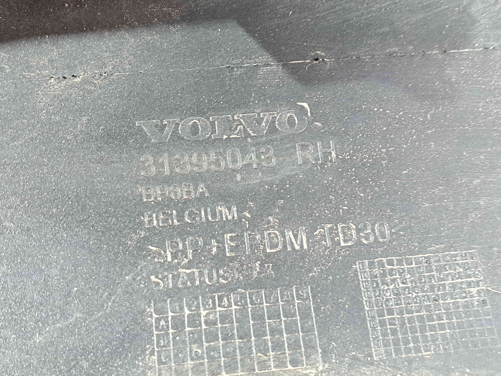 Prag lateral dreapta Volvo V40 II Facelift [Fabr 2013-2019] 31395043 - imagine 5