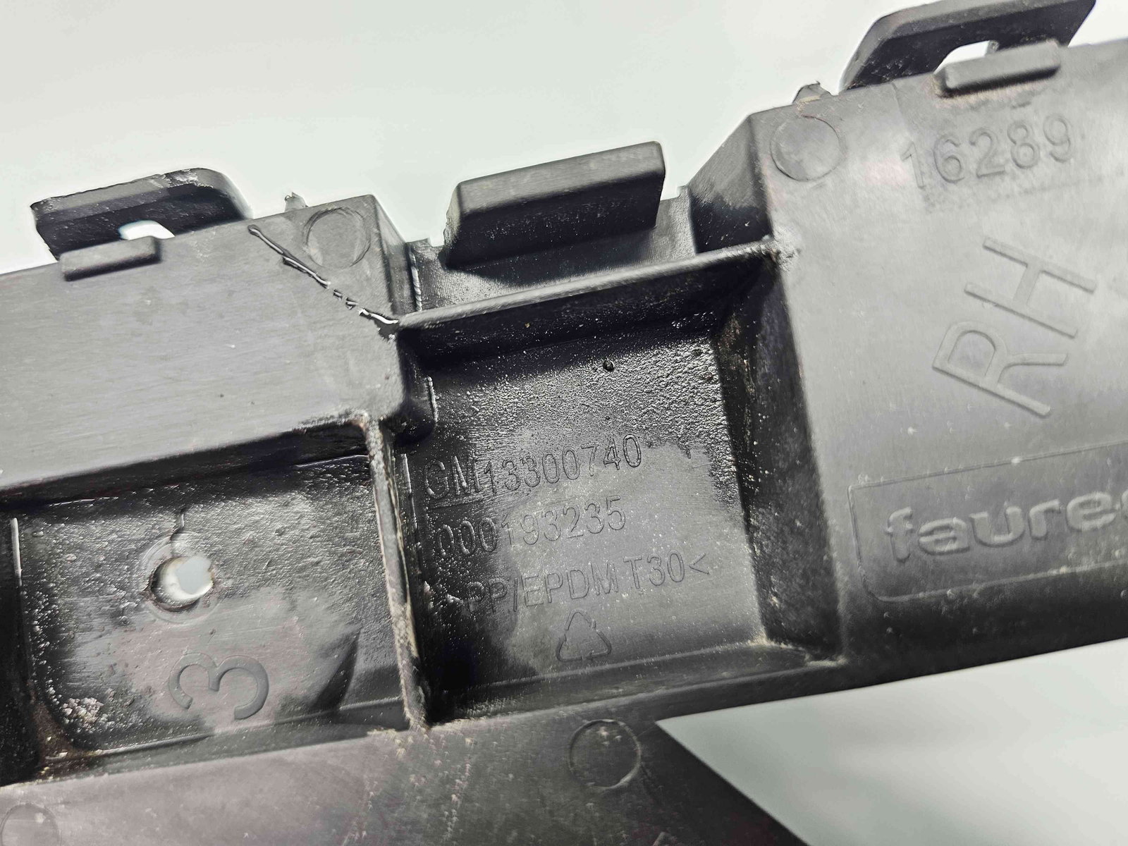 Suport bara dreapta spate Opel Zafira C (E75) Combi [Fabr 2011-2017] 13300740 - imagine 3